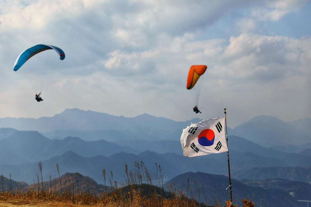 Paragliding